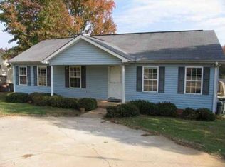 121 Golf St, Greer, SC 29650