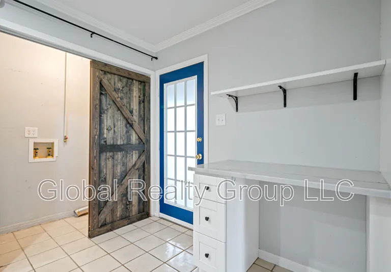 940 Hayselton Ave — Photo 4