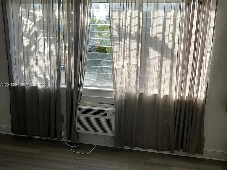 761 Euclid Ave #9 — Photo 6