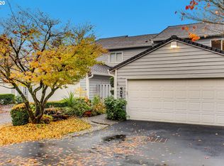 409 SW 70th Ter, Portland, OR 97225