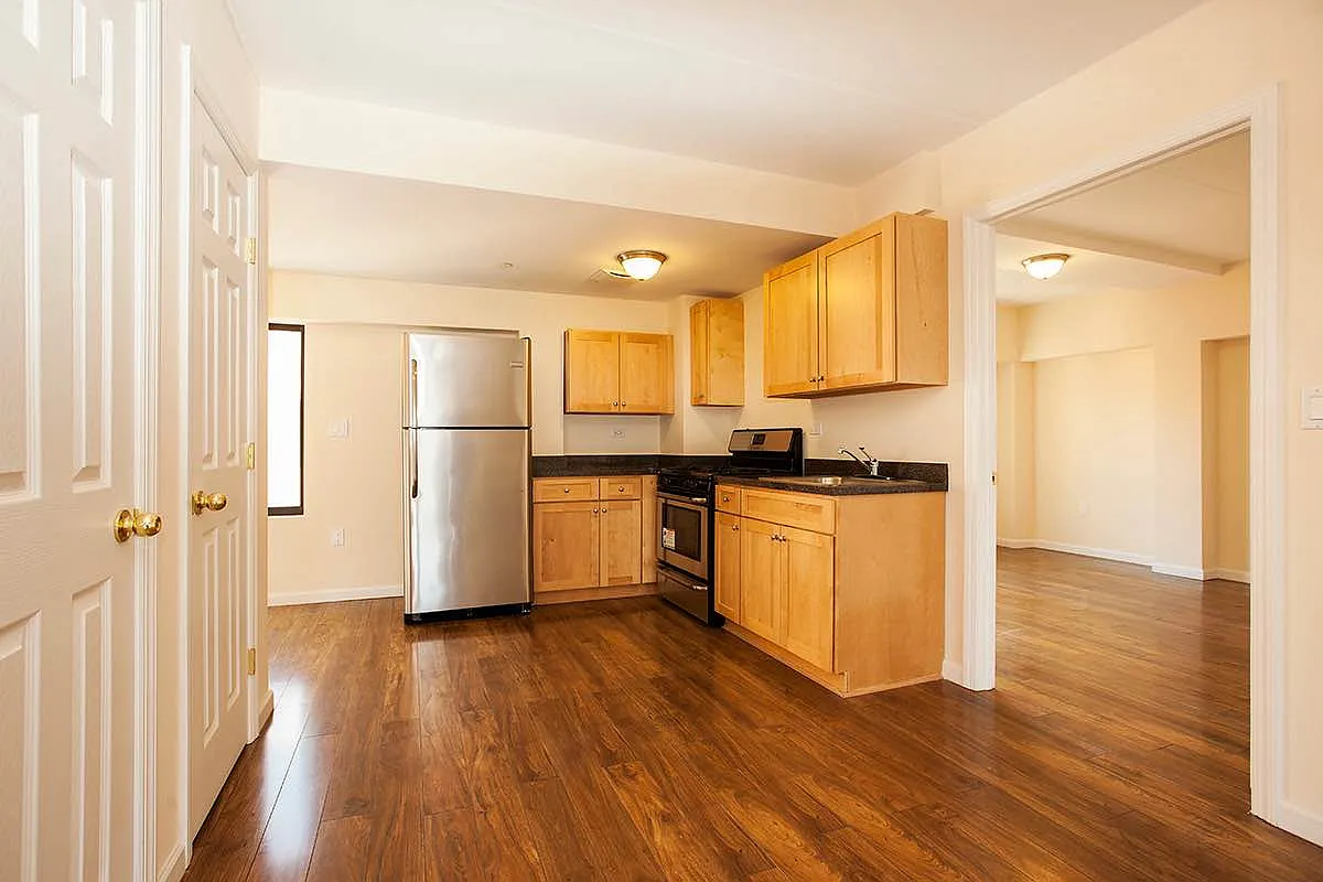 Building Photo - 26-27 2nd St #2B