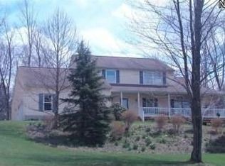 10705 Somerset Dr, Chardon, OH 44024