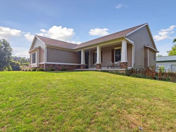 1236 122nd Ave, Hopkins, MI 49328
