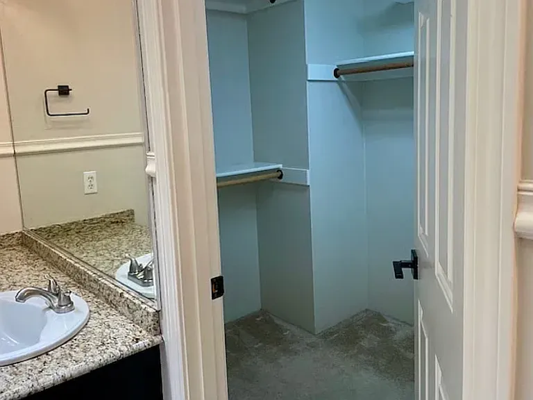 3311 Edgewater Dr — Photo 11