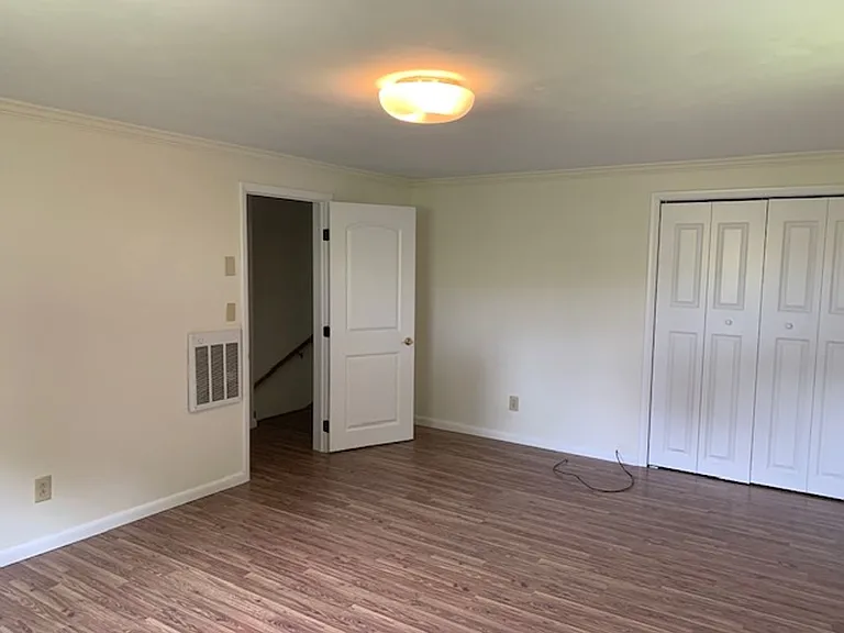 108 Dell St — Photo 13