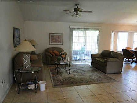 2nd image of 1099 SW Tustenuggee Ave