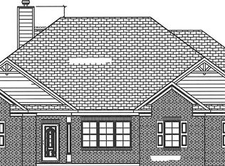 61 Shadowwood Ln, Smiths Station, AL 36877
