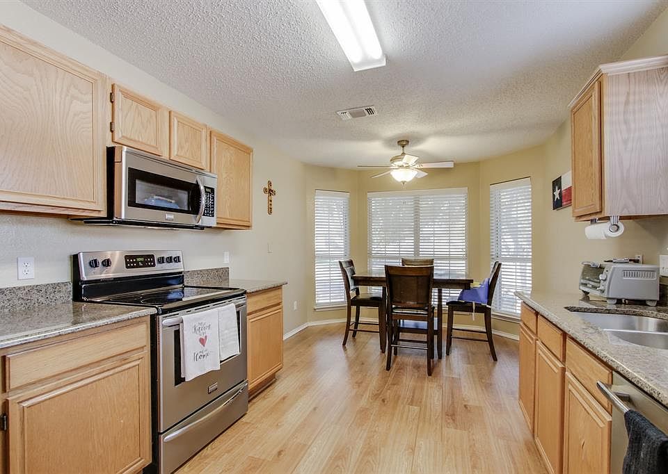 1st image of 6111 York River Dr