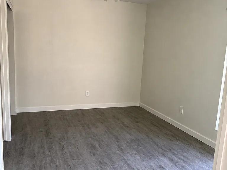 803 Vespucci Ln — Photo 4