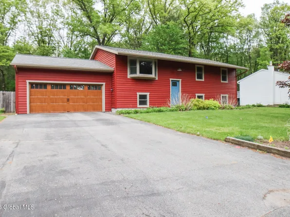 10 Casino Drive, Saratoga Springs, NY 12866