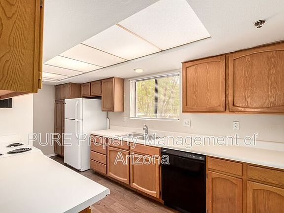 4th image of 3031 N Civic Center Plz Unit 243