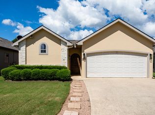 2784 Indian Wells Dr, Kerrville, TX 78028