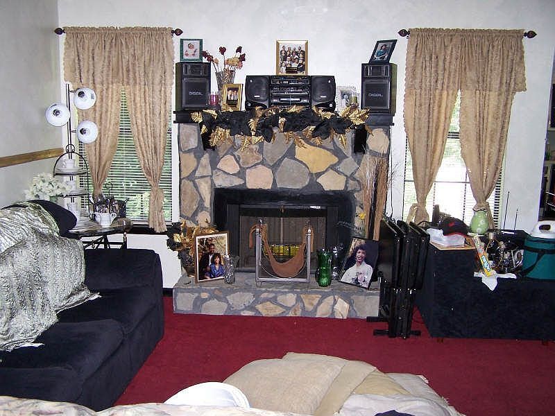 2nd image of 6795 Peppermill Ln