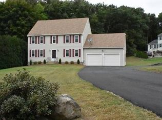11 Blueberry Ln, Webster, MA 01570