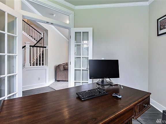 Den/office on main