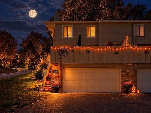 2nd image of 2201 Stroden Cir