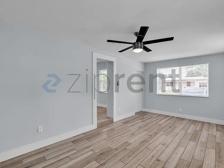 4518 W Rogers Ave #4518 — Photo 17