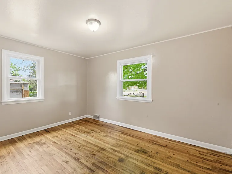 1181 Del Mar Pkwy — Photo 18
