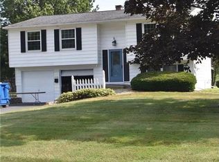 2216 Sprucewood Dr, Youngstown, OH