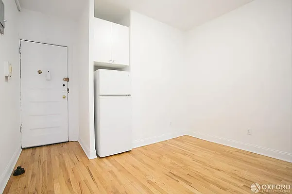 Rented by Oxford Property Group | media 22