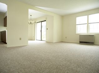 135 N Twin Oaks Ter, Burlington, VT 05403