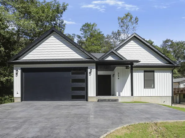 214 Crabapple Dr, Howard, OH 43028