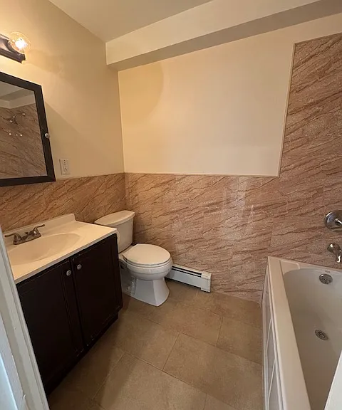 185 Beach 61 St #B — Photo 3