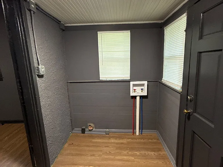1048 E McLemore Ave — Photo 13