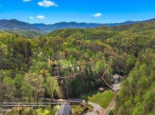238 Buckhorn Rd, Gatlinburg, TN 37738