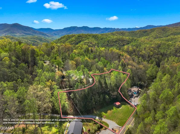 238 Buckhorn Rd, Gatlinburg, TN 37738