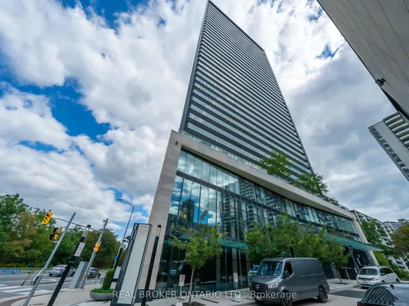 575 Bloor St E, Toronto, ON