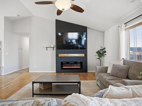 5th image of 1720 W 31st Ave