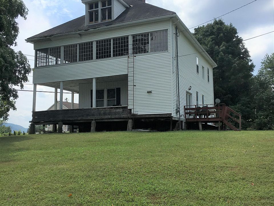 2nd image of 940 Holmes Rd