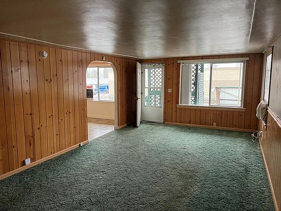 5th image of 249 NW Garden Valley Blvd