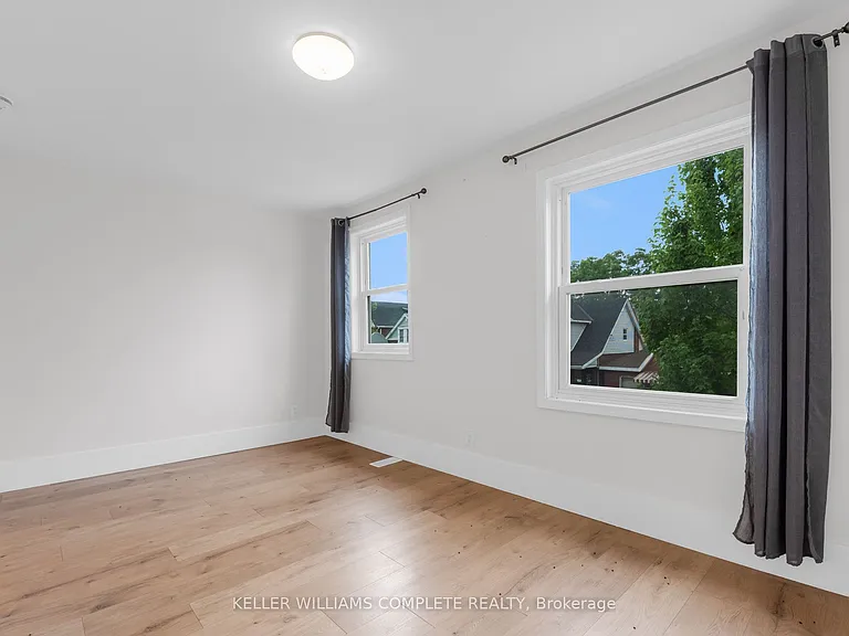 199 Balmoral Ave N #2 — Photo 9