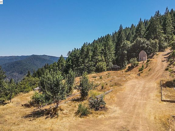 4th image of 190 Moore Gulch