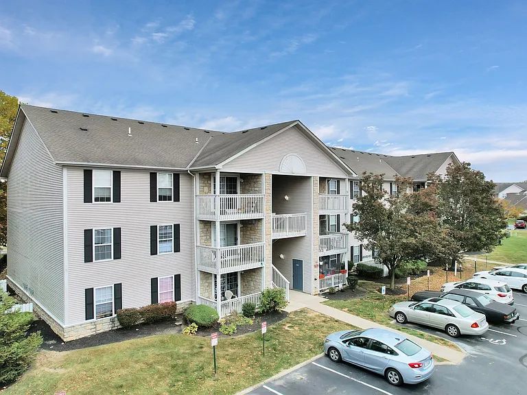 Parkview Apartments — Photo 24