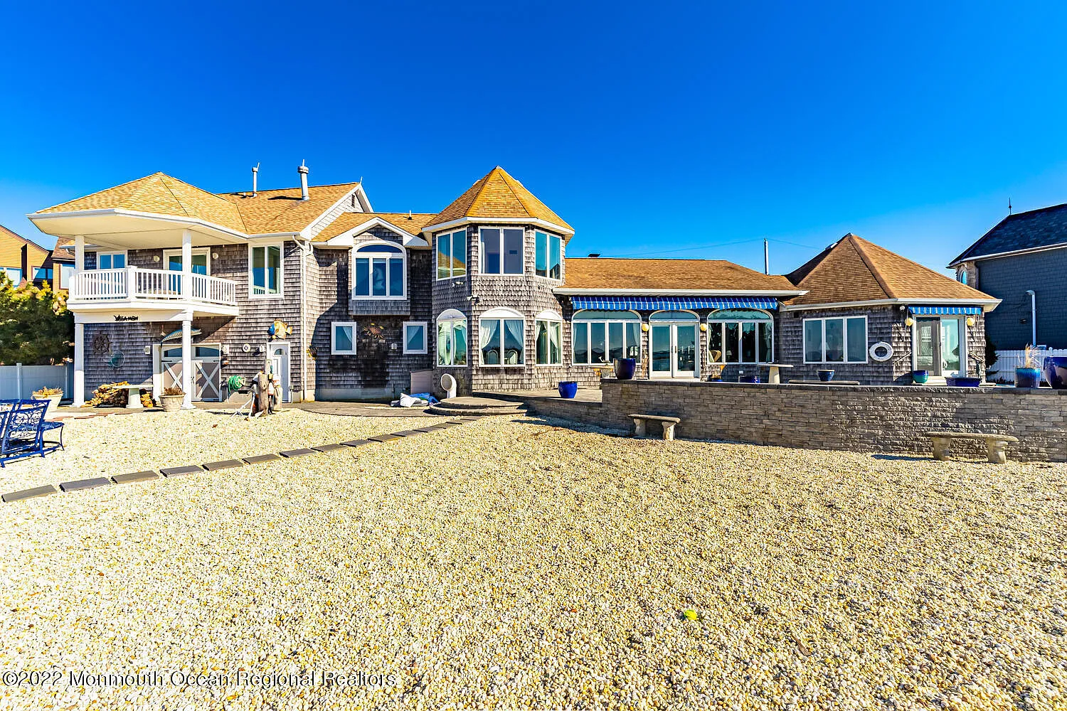 4 bed, 5.5 bath, 4591 sqft, $14,000 — Photo 4