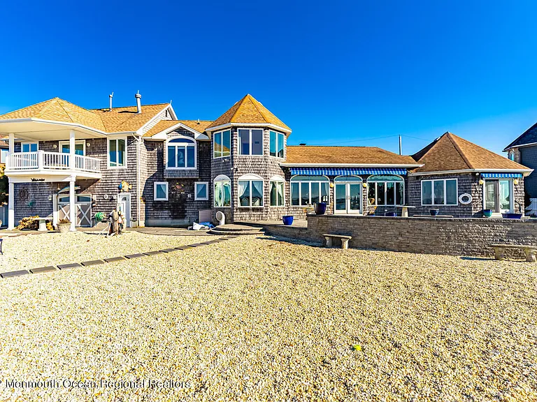 23 Harborside Dr W — Photo 4