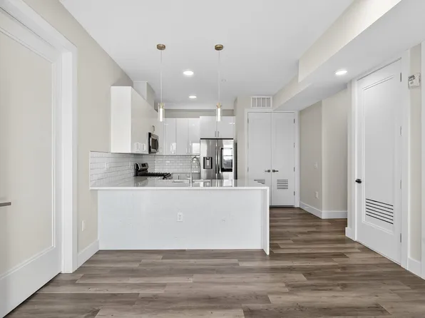 3443 John F Kennedy Boulevard image 5 of 37