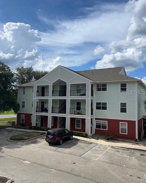 1st image of 2360 SW Archer Rd APT 918