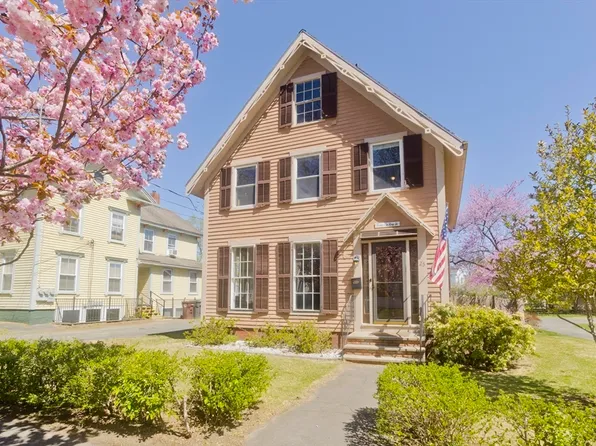 25 King St, Westfield, MA 01085