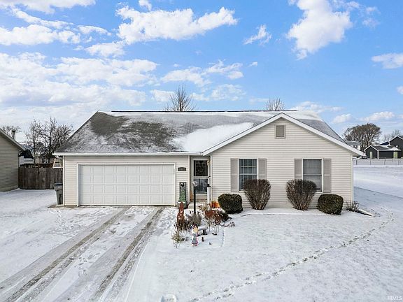2nd image of 65623 Woodbury Dr