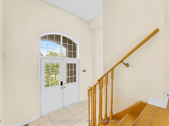 5th image of 14 Arrowstone Ct