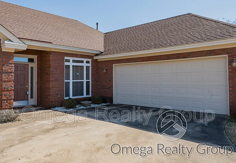 1325 Meadow Glen Rd — Photo 5