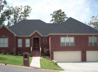 112 Pleasantwood Dr, Maumelle, AR 72113