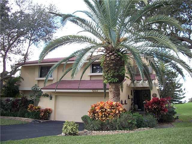 1st image of 657 Hollows Circle #14