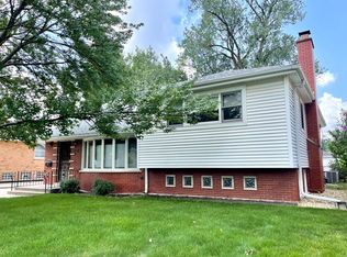 10308 S Kolin Ave, Oak Lawn, IL 60453