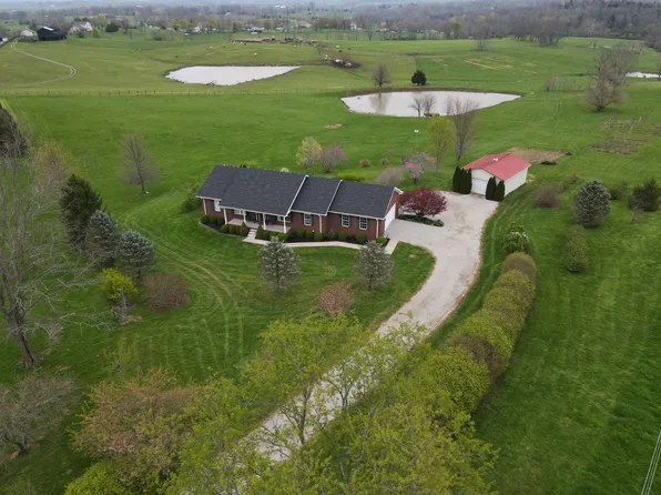690 Pea Ridge Rd, Stamping Ground, KY 40379