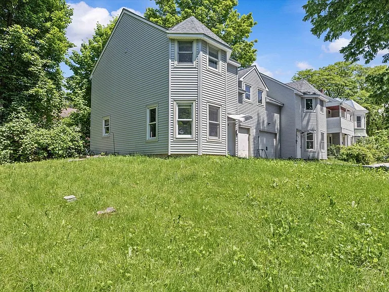 21 Hyde St #2 — Photo 30